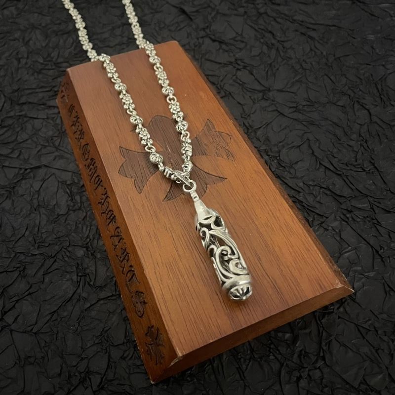 Ch**me He**ts necklaces